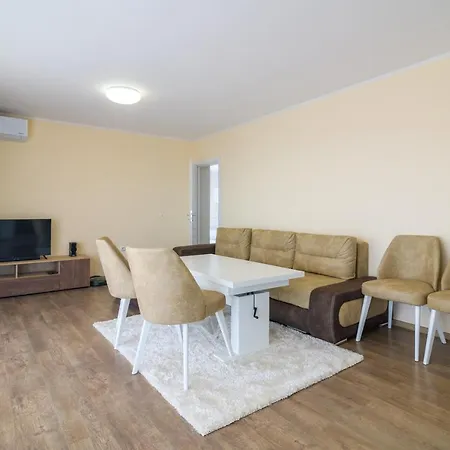 Apartament Vinnie View