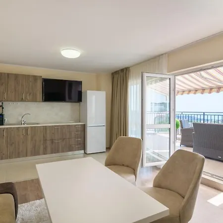 Vinnie View Apartment